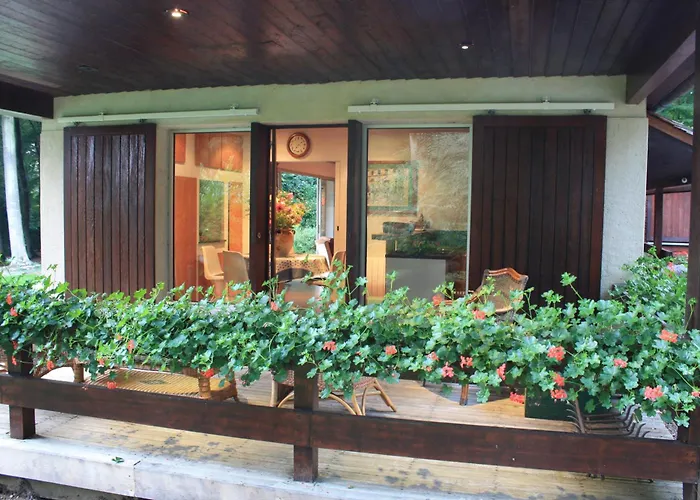 Ferienhaus Petite Maison De Charme Dans Domaine Boisé *